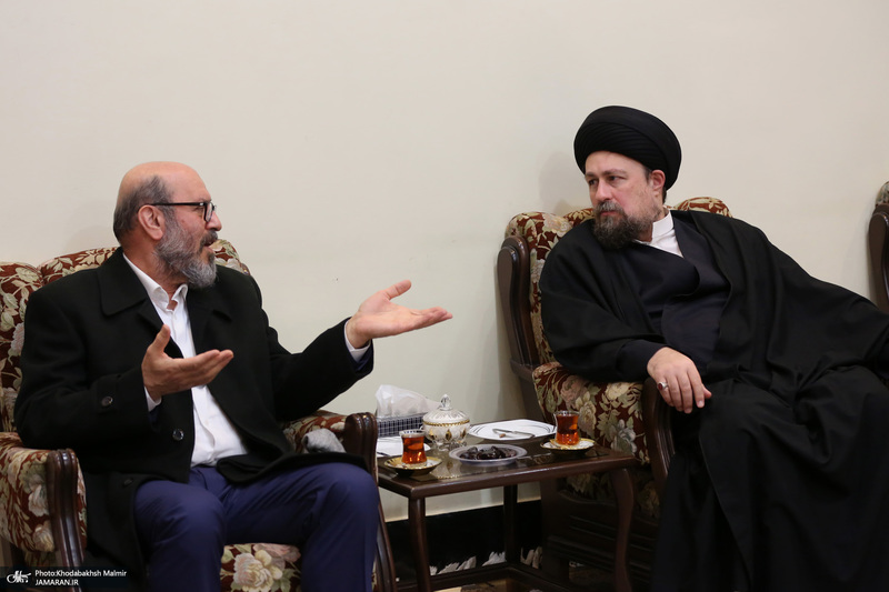 دیداررئیس و جمعی از کارکنان بنیاد مستضعفان با سید حسن خمینی