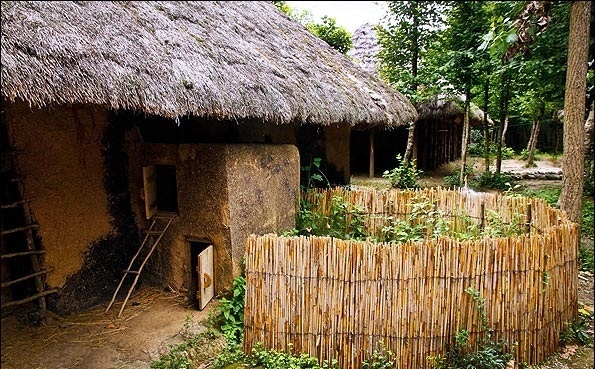 رونمایی از فاز نخست سردیس‌های مشاهیر گیلان با حضور معاون رئیس جمهور