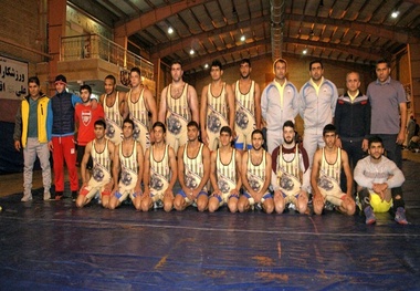 صعود تیم کشتی سینا صنعت ایذه به جمع چهار تیم جهان