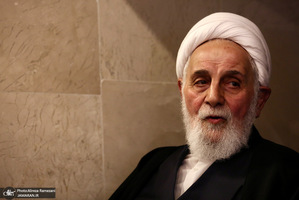 مراسم ختم مادر همسر حجت السلام ‌و المسلمین علی اکبر ناطق نوری و عباس آخوندی