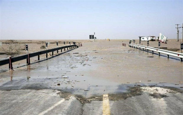 مسیر فنوج - اسپکه در جنوب سیستان و بلوچستان بر اثر سیلاب بسته شد | پایگاه  خبری جماران