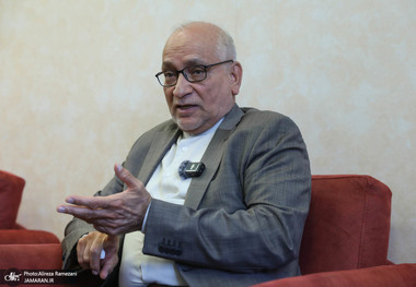 حسین مرعشی: مراقب باشیم جنگ دیگری رخ ندهد/  اولویت ایران اقتصاد است نه درگیری با آمریکا/ چین با حل مشکلاتش با آمریکا ابرقدرت شد/ نباید بگذاریم اتحادی بین اروپا، آمریکا و اسرائیل شکل گیرد/ جمهوری اسلامی در بحران‌ها تصمیم درستی می‌گیرد