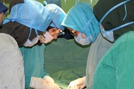 خارج کردن توده 4 کیلوگرمی از شکم خانم 42 ساله آملی در بیمارستان روحانی بابل
