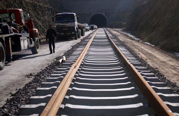 روند احداث راه آهن دورود – خرم آباد کند است