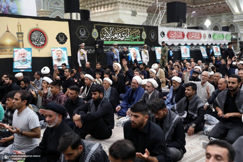 مراسم عزادهری شب ۲۸ صفر در حرم مطهر امام خمینی(س)