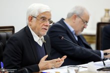 عارف: دولت به‌دنبال تثبیت کالاهای اساسی است/ بهره‌وری ما بالا نیست و به همین دلیل نمی‌توانیم رقابت کنیم