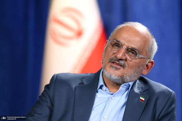 خاطره دلچسب حاجی میرزایی در بیست‌سالگی؛ امام به من گفتند: «موفق باشید پدرجون»