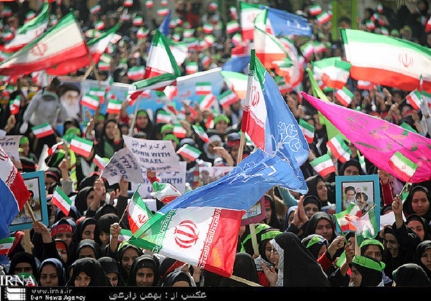 حضور مردم در راهپیمایی فردا معادله دشمنان را به هم می زند