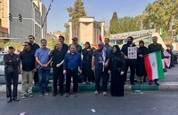 حضور دبیرکل حزب عهد ایرانیان و جمعی از فعالان سیاسی اصلاح‌طلب در مراسم تشییع رهبر شهید (3)