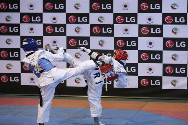بانوان تکواندوکار قزوین در جام سفیر سه مدال کسب کردند