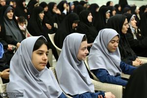 همایش بزرگ شورای 9 نفره مدارس در حرم مطهر امام خمینی