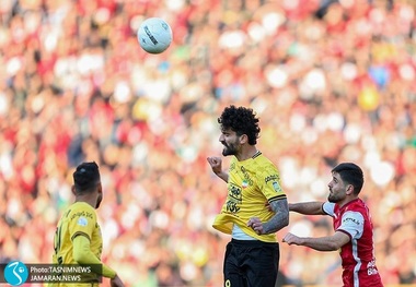 سپاهان با صدرنشینی سال را تمام کرد؛ پرسپولیس با شکست!