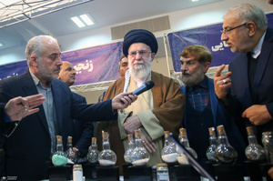 بازدید رهبر معظم انقلاب از نمایشگاه توانمندی‌های تولید داخلی