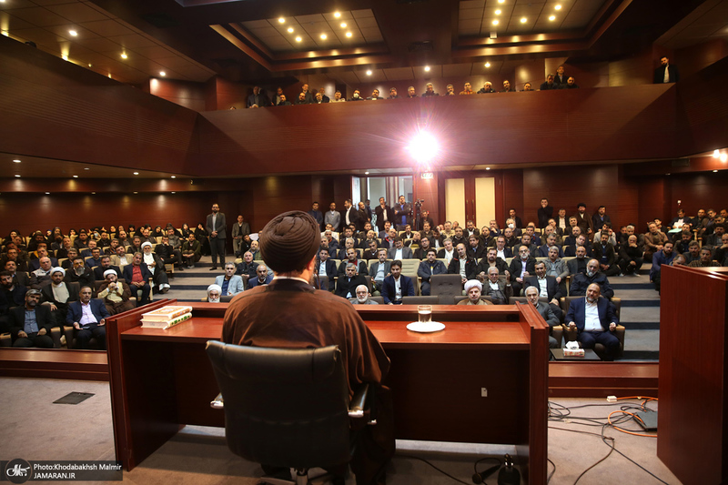 دیدار رئیس، مدیران و جمعی از کارکنان کمیته امداد امام خمینی (ره) با سید حسن خمینی