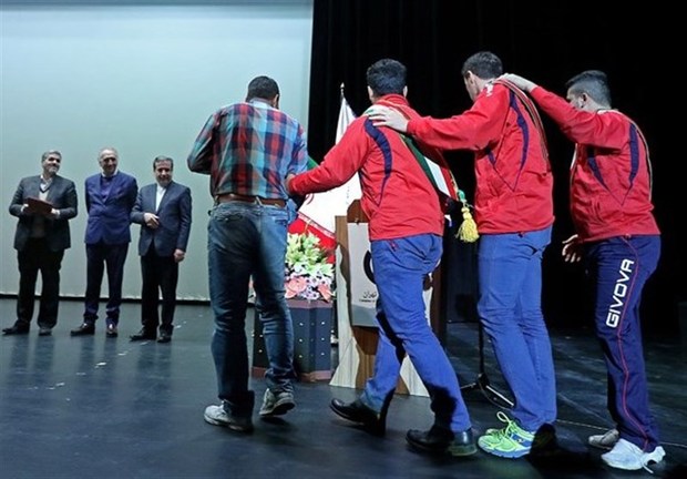 کارت هدیه های بدون رمزی که به مدال‌آوران نابینای پارالمپیک اهدا شد!