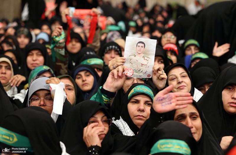 دیدار پیشکسوتان و فعالان دفاع مقدس و مقاومت با رهبر انقلاب