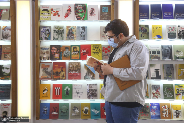 برای اولین‌بار پیاده‌راه کتاب می‌شود