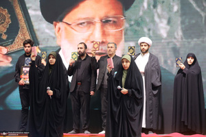 اجتماع باشکوه نوجوانان آرمانی لشکر قدس در حرم مطهر امام خمینی (س)