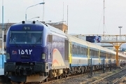 برخورد قطار مشهد-اصفهان با شتر  مسافران در سلامت کامل هستند