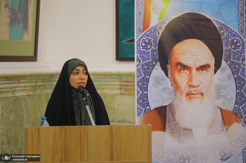 محفل ادبی با حضور استاد مجاهدی در مجتمع یادگار امام (س) قم