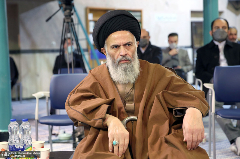 مراسم تجلیل از کارگردان فیلم مستند «بانو قدس ایران» در حسینیه جماران