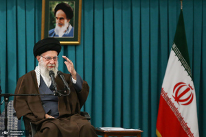 دیدار جمعی از رأی اولی‌ها و خانواده‌های شهدا با رهبر معظم انقلاب
