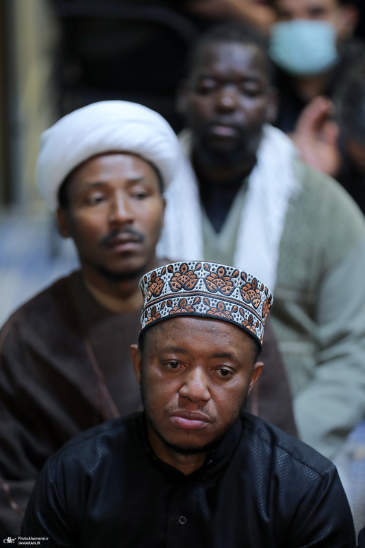 اولین شب مراسم عزاداری ایام شهادت حضرت زهرا (س) در حسینیه امام خمینی(ره)