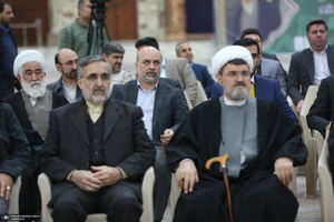 تجدید میثاق رئیس و جمعی از مدیران سازمان صداوسیما با آرمان‌های امام خمینی(س)-2