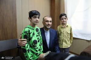  امیرعبداللهیان بازدید وزیر امور خارجه از خانه ای‌بی و کودکان پروانه‌ای (13)