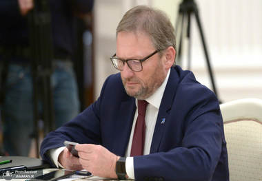 نماینده ویژه پوتین: استفاده مسکو و پکن از ارزهای ملی به ابزاری مهم برای مقابله با فشار غرب تبدیل شده است