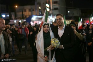 شصت و یکمین اجتماع پر شور مردم در میدان انقلاب
