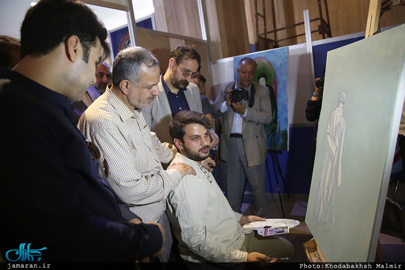 بازدید احمد مسجد جامعی از نمایشگاه عطر یاس در حرم مطهر امام خمینی (س)  /1