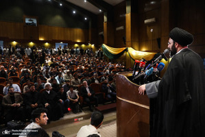 سخنرانی سید علی خمینی در دانشگاه تهران