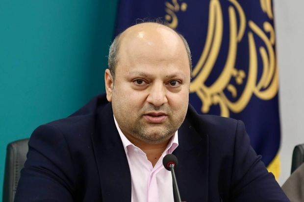 نوروزپور، معاون وزیر ارشاد: خبرنگاران نباید به‌خاطر استفاده از «خط سفید» شماتت شوند/ کسانی که از خط سفید استفاده کردند، نه امتیاز ویژه گرفتند و نه کار خارج از چارچوب انجام دادند/ بخشی از هیاهویی که در این‌باره شکل گرفت، خیرخواهانه نبود