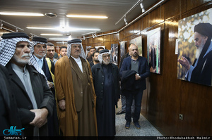 بازدید جمعی از مردم شهر بصره عراق از بیت امام خمینی(س) در جماران