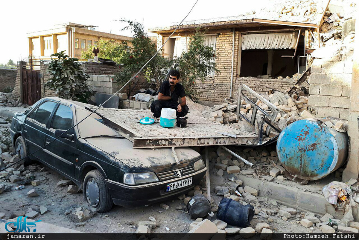 هنرمندان سینمای کشور در کنار زلزله زدگان کرمانشاه/ تصاویر