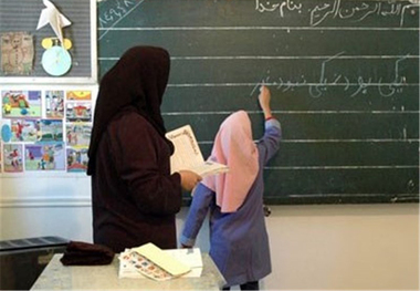 حال بد این روزهای آموزش و پرورش!/عقب نشینی آقای وزیر