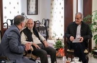 رئیس‌جمهور و وزیر فرهنگ با محمد علی موحد دیدار کردند (1)