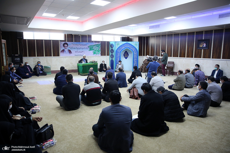 مراسم سالروز میلاد حضرت زهرا(س) و امام خمینی(ره) در موسسه تنظیم و نشر آثار امام(ره)