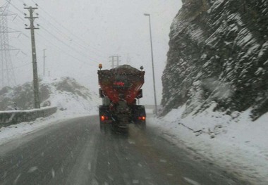 بارش برف شهرستان آوج را فرا گرفت