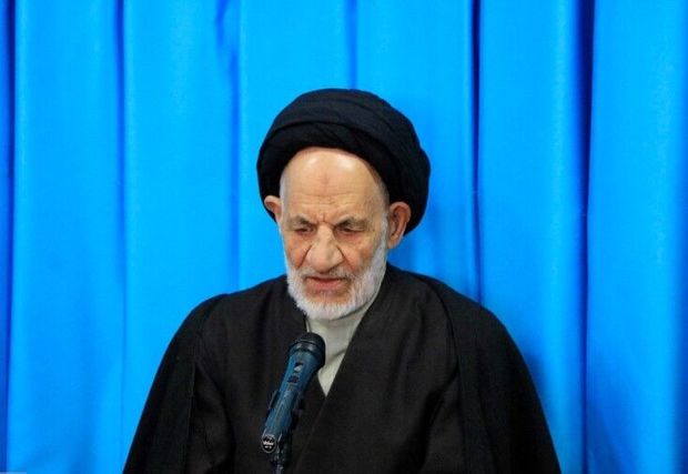 امام جمعه بیرجند: شهدای نیروی دریایی از ثواب الهی برخوردارند