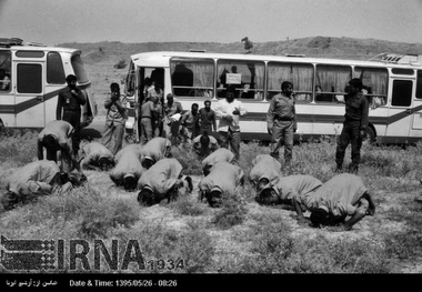 آزادگان سند زنده فداکاری ملت در هشت سال دفاع مقدس هستند