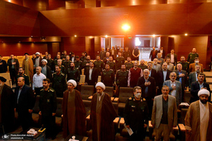 همایش دست اندرکاران کنگره ملی سرداران و 12000 شهید استان تهران در حرم امام خمینی