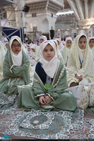 جشن تکلیف دانش آموزان دختر در حرم مطهر امام خمینی(س) 