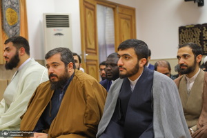 عمامه گذاری طلاب به مناسبت نیمه شعبان