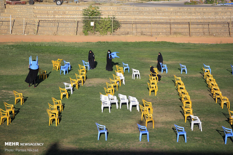 مراسم سوگواری محرم در زمین چمن ورزشگاه تختی شهرکرد 