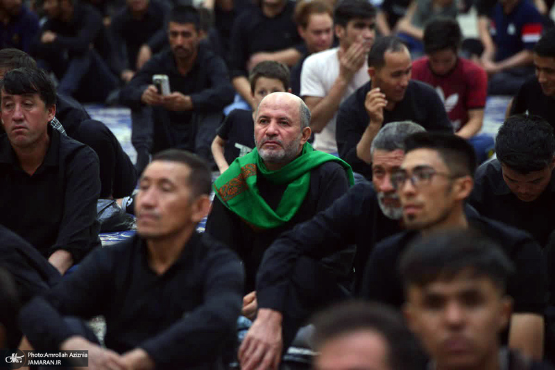 مراسم عزاداری شب عاشورای حسینی (ع) در حرم امام خمینی (س)
