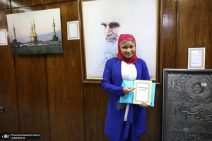 بازدید مشاور رسانه ای رئیس جمهور کشور کنگواز بیت امام خمینی (س) در چماران