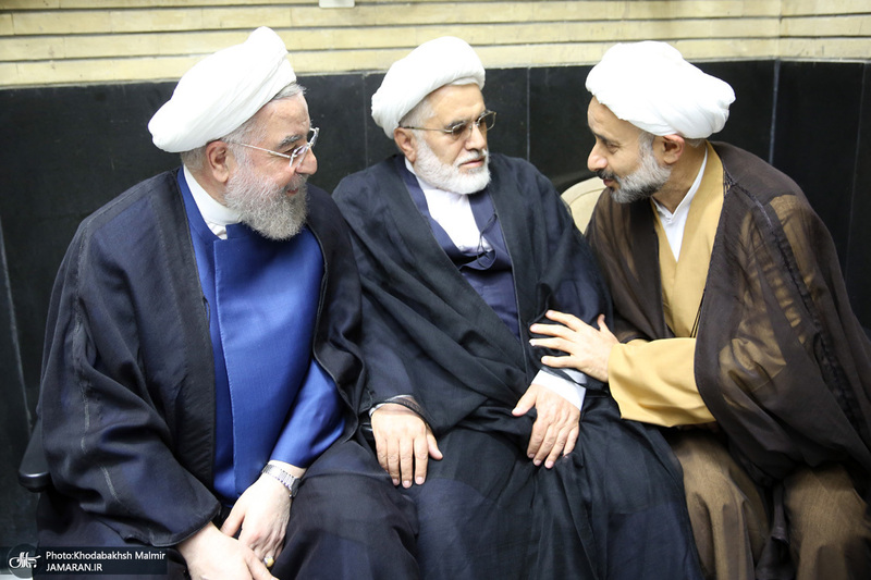 حضور سید حسن خمینی در مراسم ترحیم مادر شهیدان جهانگیری