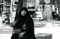 مادران شهدای دفاع مقدس هنوز با یاد و خاطره فرزندانشان زندگی می‌کنند (14)